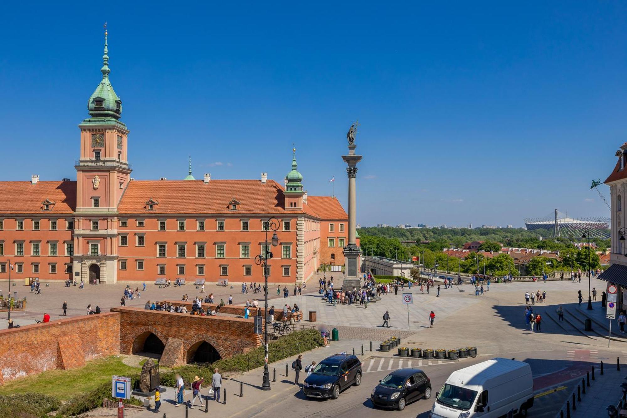 Heart Of The Old Town Royal By Renters Apartament