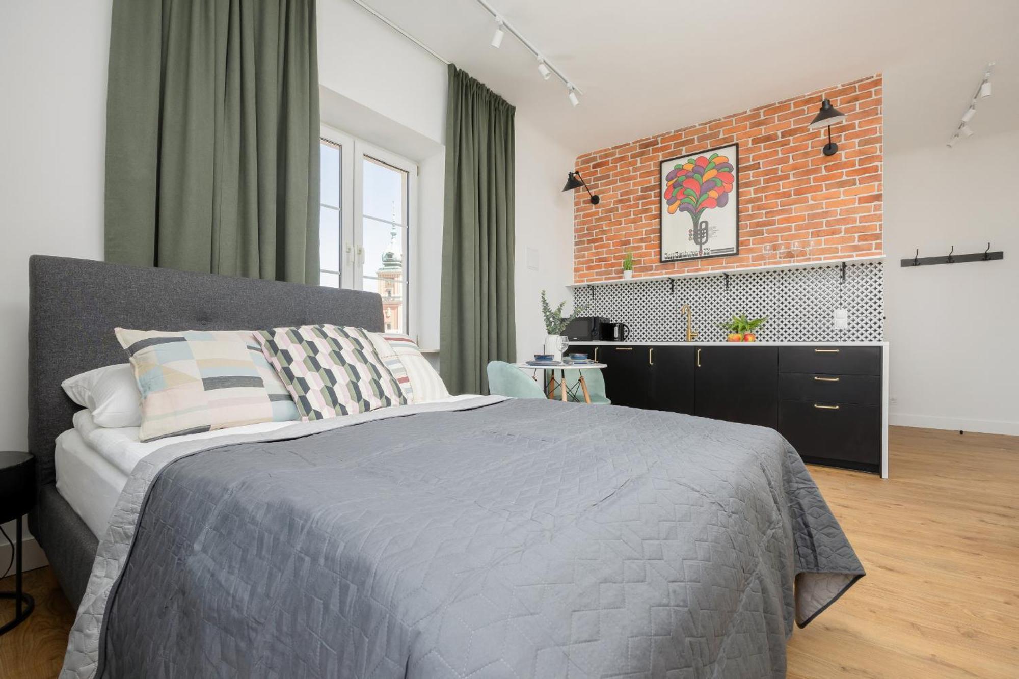 Heart Of The Old Town Royal By Renters Apartament *